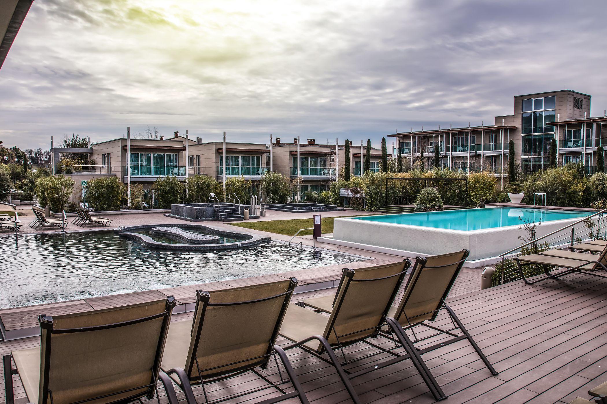 Aqualux Hotel Spa Suite & Terme Bardolino Esterno foto