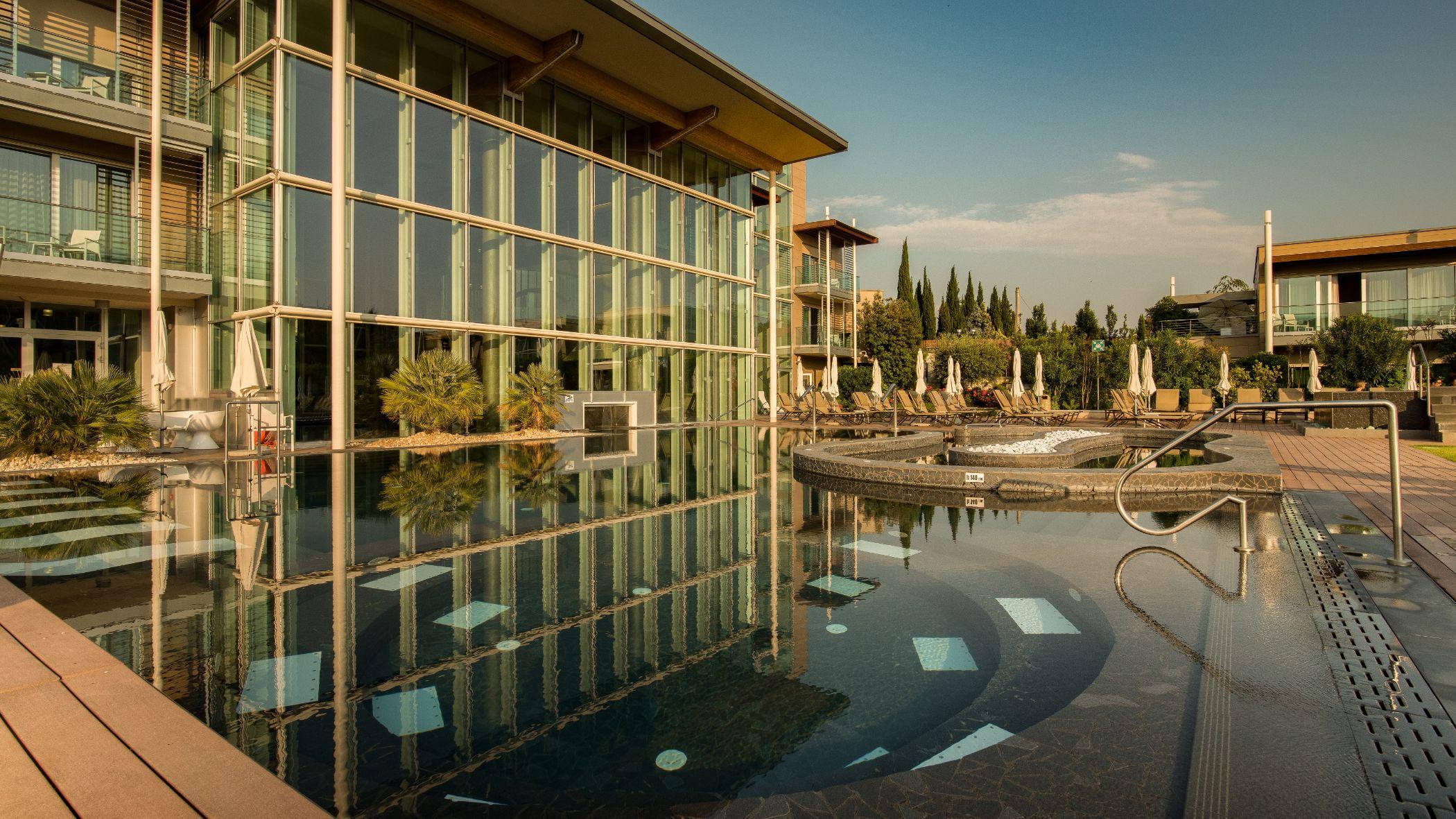 Aqualux Hotel Spa Suite & Terme Bardolino Esterno foto